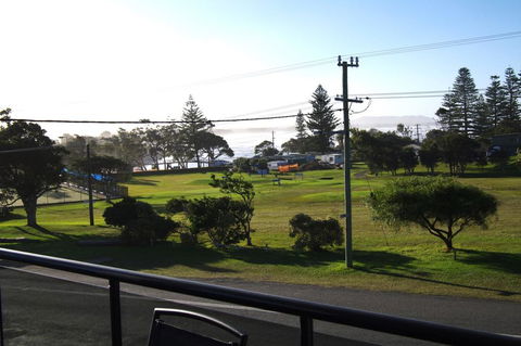 Dolphin Court 1, 1 Gowing Street - Tweed Heads Accommodation 0