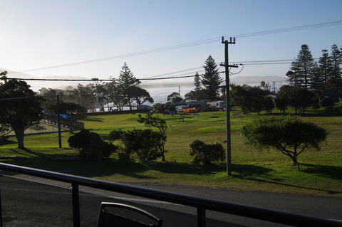 Dolphin Court 2, 1 Gowing Street - Tweed Heads Accommodation 2