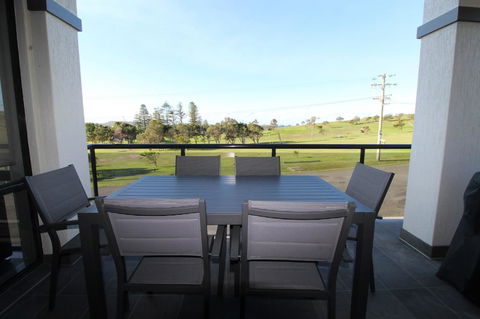 Dolphin Court 2, 1 Gowing Street - Tweed Heads Accommodation 3