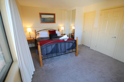 Dromaius 5 - Great Views Of The Snowy Mountains - Tweed Heads Accommodation 3