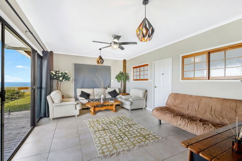 Eagles Loft - Tweed Heads Accommodation 1