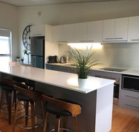 Easy Breezy Beach Shack - Tweed Heads Accommodation