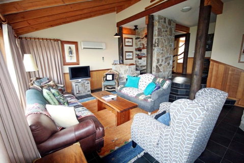 Edzell - Stunning Waterfront Home - Tweed Heads Accommodation 3