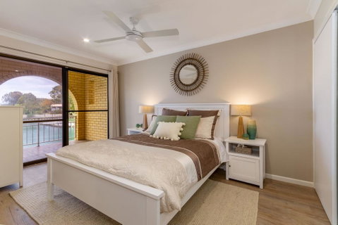 Elegant Waterfront Gem Where The Ocean Meets The Canal! - Tweed Heads Accommodation 2