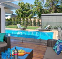Emerald - coastal walk swimming pool pet friendly - Tweed Heads Accommodation