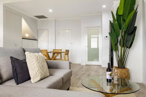Enjoy Bayside Life At Stylish Studio Close To City - Tweed Heads Accommodation 1