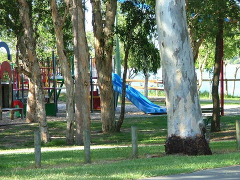 Enjoy Sunsets And Waterviews From Your Private Balcony - Tweed Heads Accommodation 3