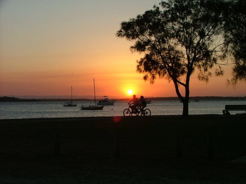 Enjoy The Water Views From Spacious Balcony At Karoonda Sands - Tweed Heads Accommodation 2