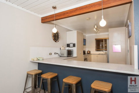 Erulisse-Spacious Townhouse With Magical Lake Views - Tweed Heads Accommodation 2