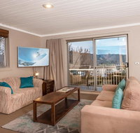 Erulisse-Spacious townhouse with magical lake views - Tweed Heads Accommodation