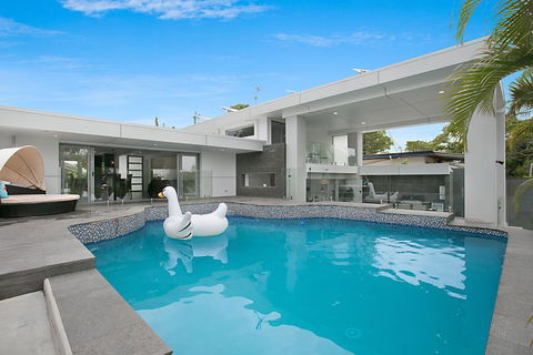 Essence Of Broadbeach - Tweed Heads Accommodation 0