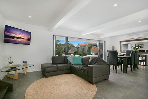 Essence Of Broadbeach - Tweed Heads Accommodation 3