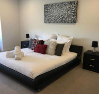 Executive Mansion Spring Racing Melbourne Cup - Tweed Heads Accommodation