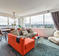 Exquisite 2 bed apartment with beach  city views - Tweed Heads Accommodation