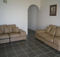 Fabulous location - Ground Floor Waterfront Unit Clearview Apartments - Tweed Heads Accommodation