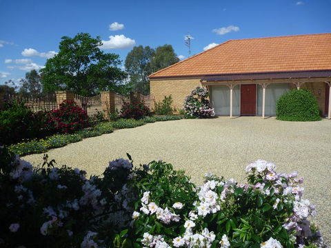Fairways Bed & Breakfast At Jerilderie - Tweed Heads Accommodation 0