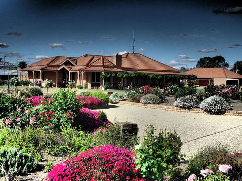 Fairways Bed & Breakfast At Jerilderie - Tweed Heads Accommodation 3