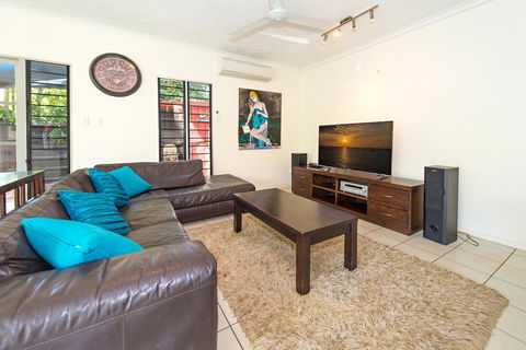 Fannie Bay Art House - Tweed Heads Accommodation 3