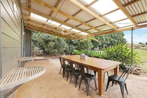 Farm & Co-sy - Tweed Heads Accommodation 3