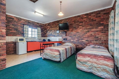 Fernvale Hotel Motel - Tweed Heads Accommodation 3