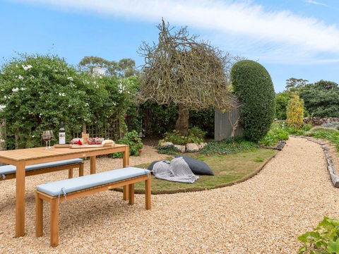 Fig Tree Cottage - Tweed Heads Accommodation 1