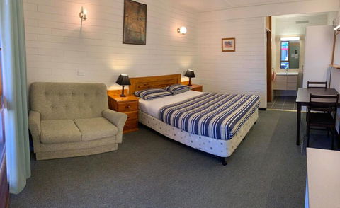 Finley Motel - Tweed Heads Accommodation 0