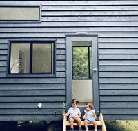 Francisco d'Anconia Tiny House - Tweed Heads Accommodation