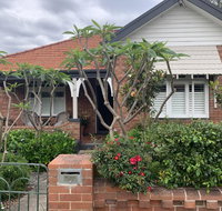 Frangipani House Cooks Hill - Tweed Heads Accommodation
