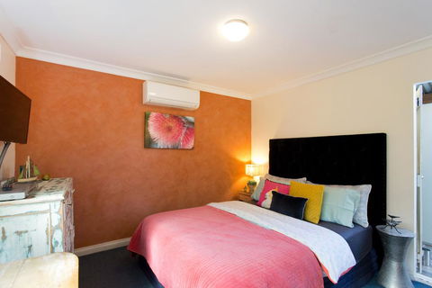 Fremantle Garden Cottage - Tweed Heads Accommodation 1