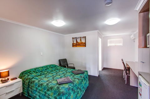 Galaxy Mackay Motor Inn - Tweed Heads Accommodation 2