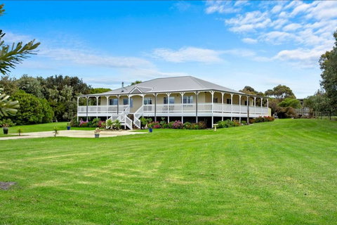 GALBRAITH BEACH STUDIO 2 - Tweed Heads Accommodation 3