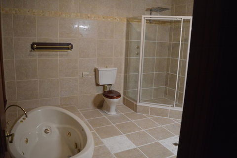 Gargoyle Lodge - Tweed Heads Accommodation 1