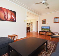 Glandore Estate Vineyard Homestead onsite cellar door  walk to restaurants incl EXP - Tweed Heads Accommodation