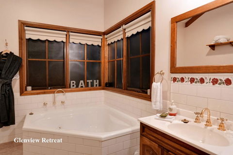 Glenview Retreat Luxury Accommodation - Tweed Heads Accommodation 2