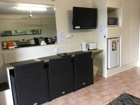 Golden Palms Motor Inn - Tweed Heads Accommodation 3