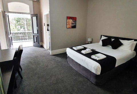 Grand Hotel - Tweed Heads Accommodation 1
