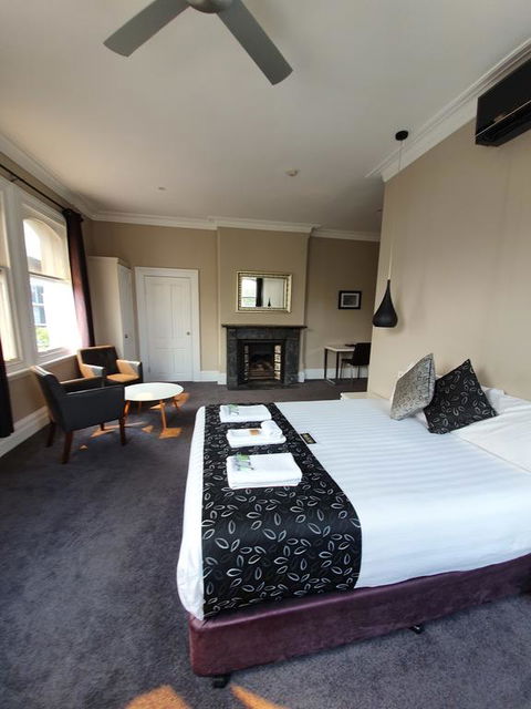 Grand Hotel - Tweed Heads Accommodation 0