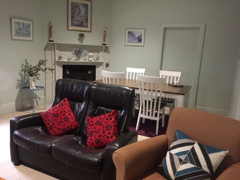 Granmas Cottage - Tweed Heads Accommodation 1