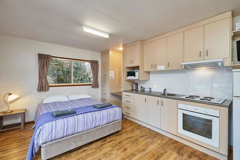 Gundagai Cabins & Tourist Park - Tweed Heads Accommodation 1
