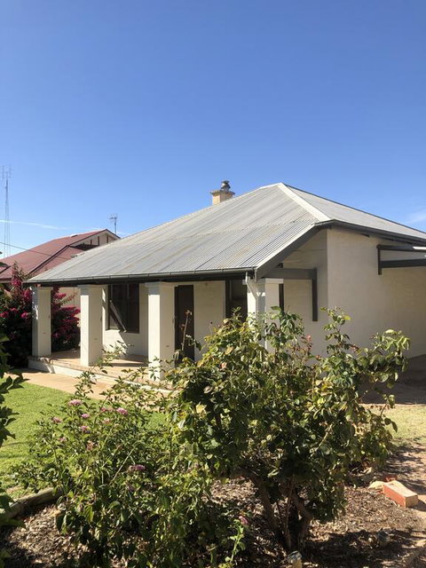 Happy Hours - Tweed Heads Accommodation 0