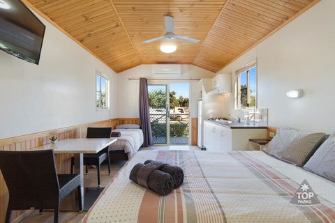 Harbour Lights Tourist Park - Tweed Heads Accommodation 1