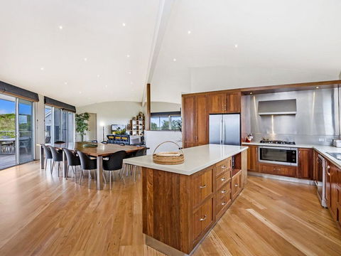 HEARN'S BEACH HOUSE - Tweed Heads Accommodation 2