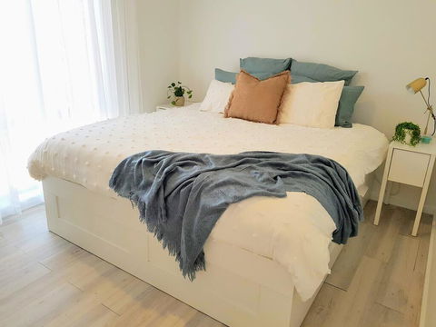 HelloSailor HolidayRental FirePit NBN AppleTV KingBed - Tweed Heads Accommodation 1