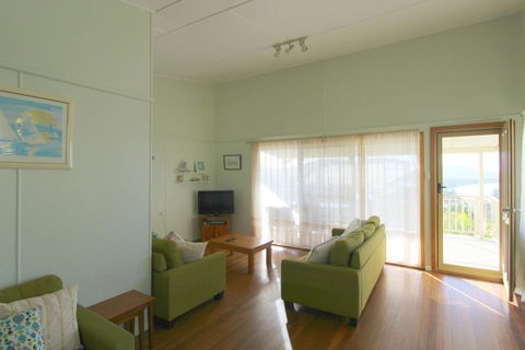 Hi View, 18 Dulconghi Street - Tweed Heads Accommodation 2