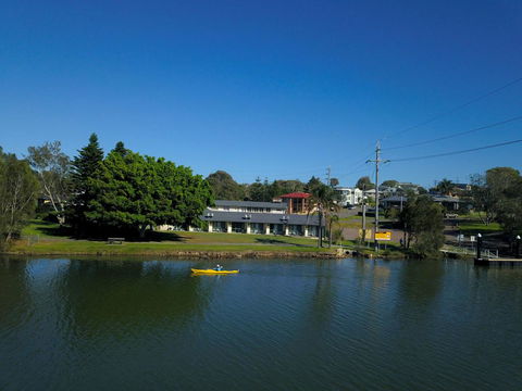 Hibiscus Lakeside Motel - Tweed Heads Accommodation 0