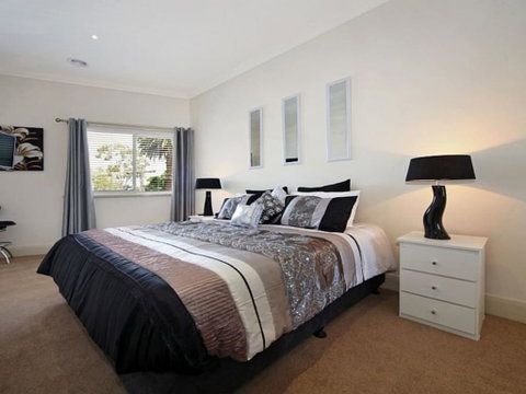 Hidden Gem In Cafe Strip! Chadstone + King Bed - Tweed Heads Accommodation 3