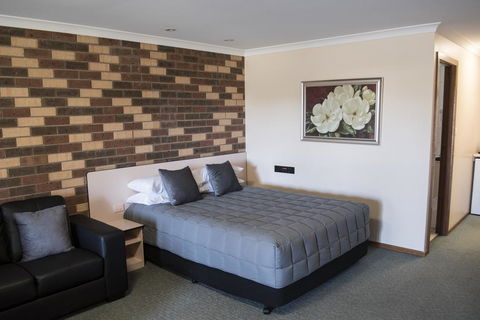 Highway Inn Motel - Tweed Heads Accommodation 1