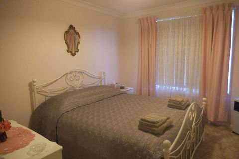 Hillview B & B Forbes - Tweed Heads Accommodation 3