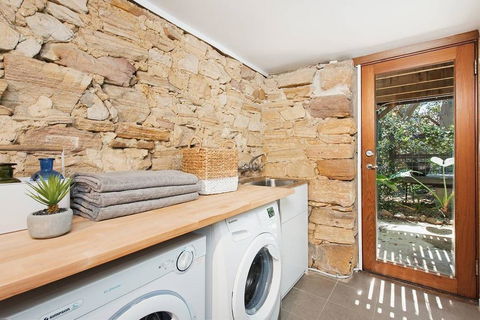 Historic 1890s House With Terraced Backyard Deck - Tweed Heads Accommodation 2