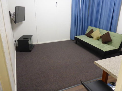 Holiday House Clermont - Tweed Heads Accommodation 3